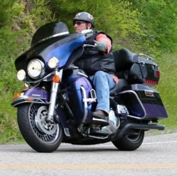 Meet your Posher, Chris - Picture 1 of 1